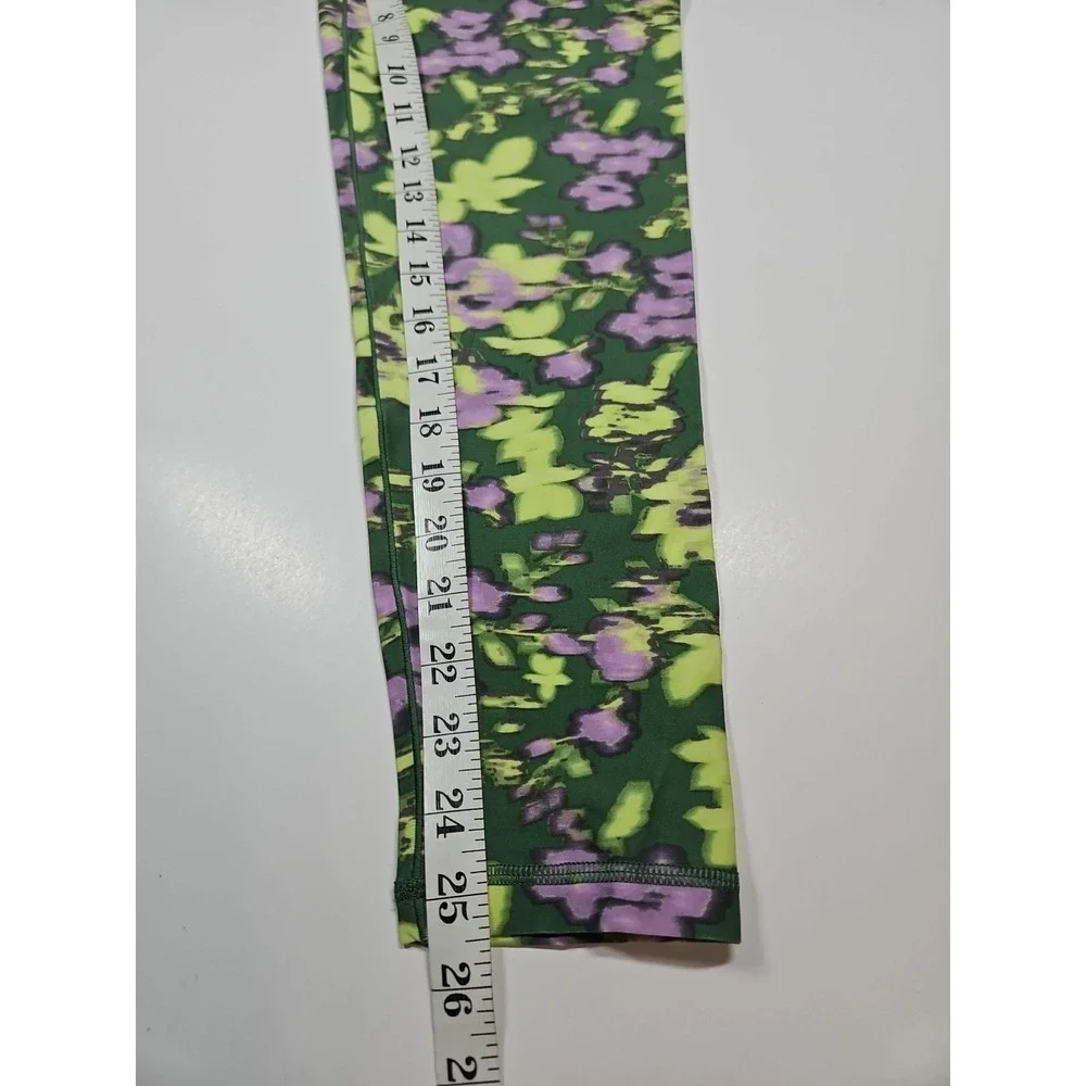 OFFLINE by Aerie Real Me High Rise 7/8 Leggings Green‎ Floral Size Large NWOT